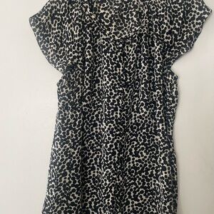 Banana Republic Black and White Dot Flutter Sleeve Blouse
